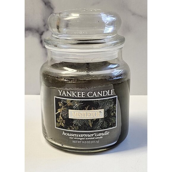 ORIGINAL LARGE RETIRED 14.5 OZ YANKEE CANDLE Mistletoe Christmas Candle SEE PICS - Picture 1 of 7